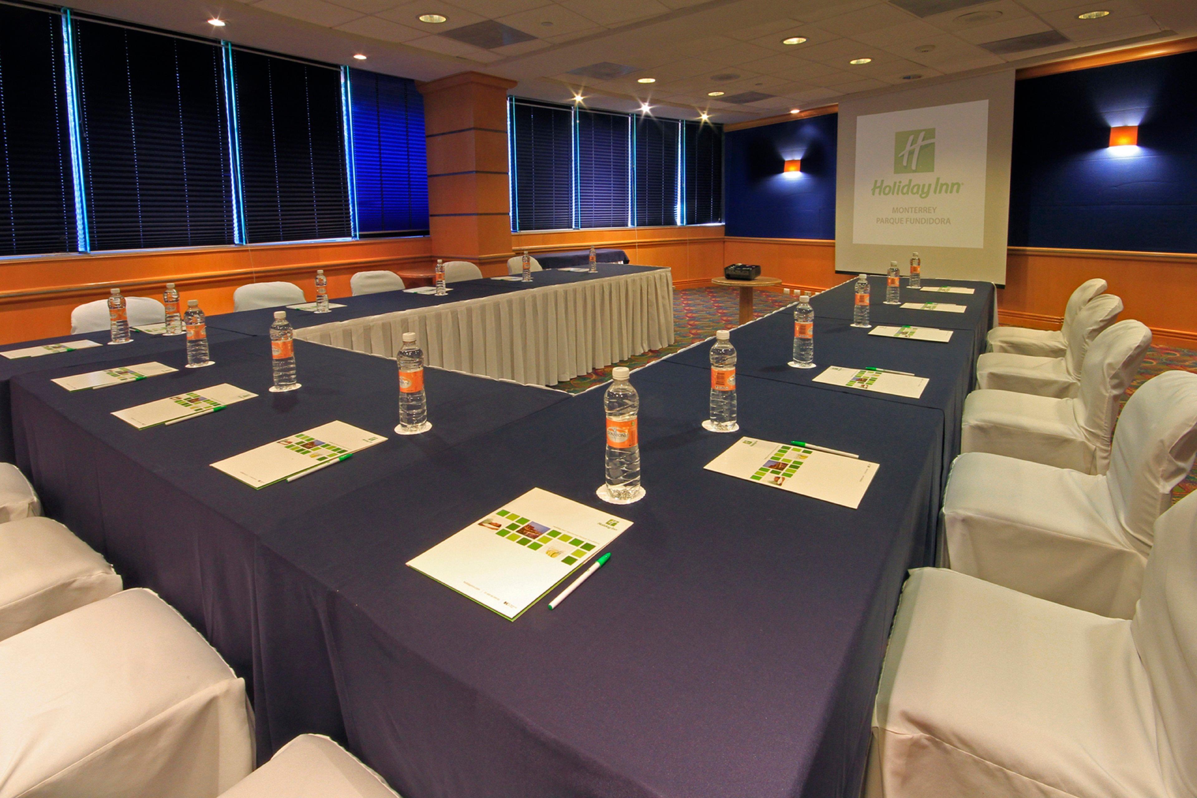 Holiday Inn Monterrey-Parque Fundidora By Ihg Exterior photo Meeting room