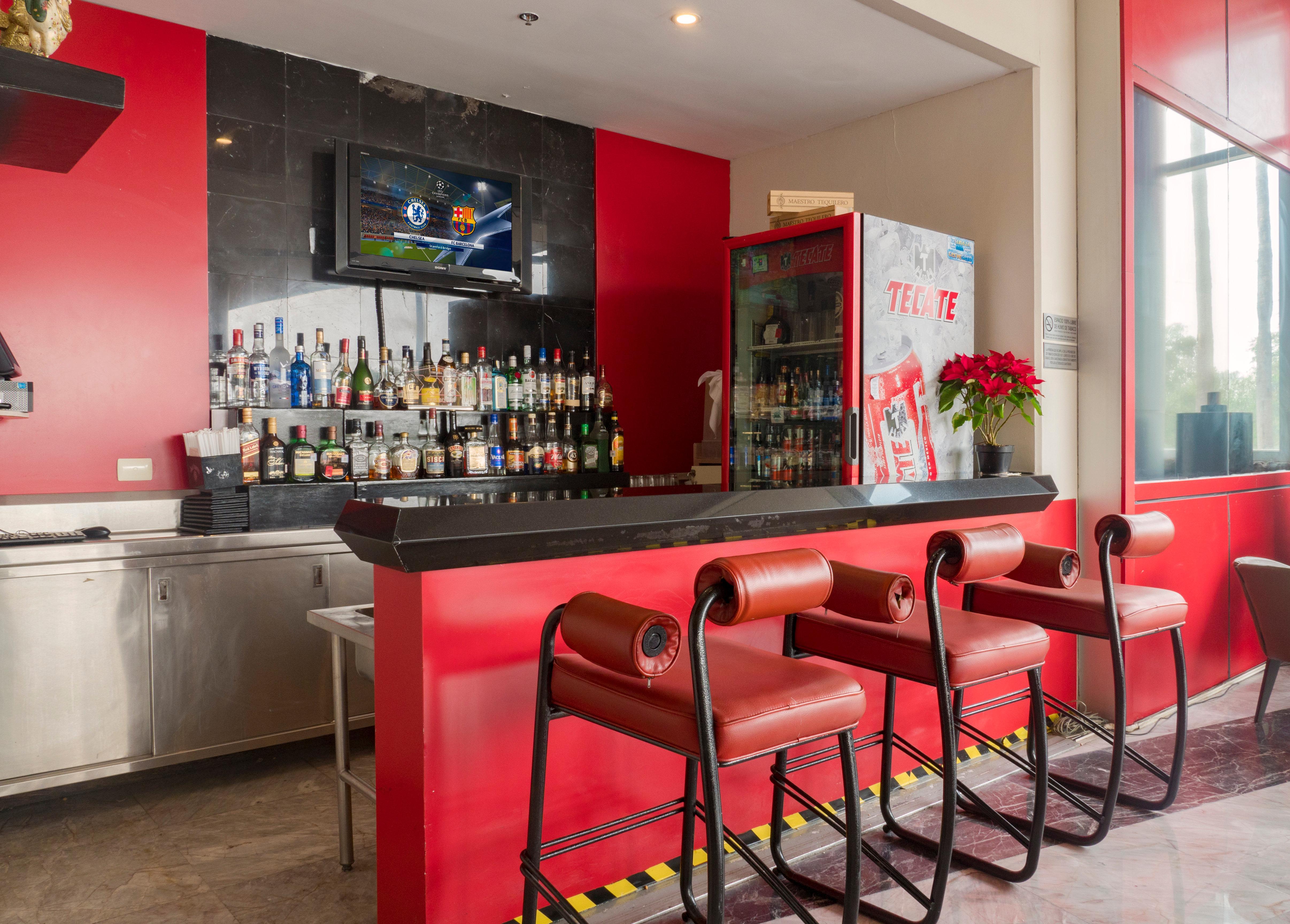 Holiday Inn Monterrey-Parque Fundidora By Ihg Exterior photo Bar