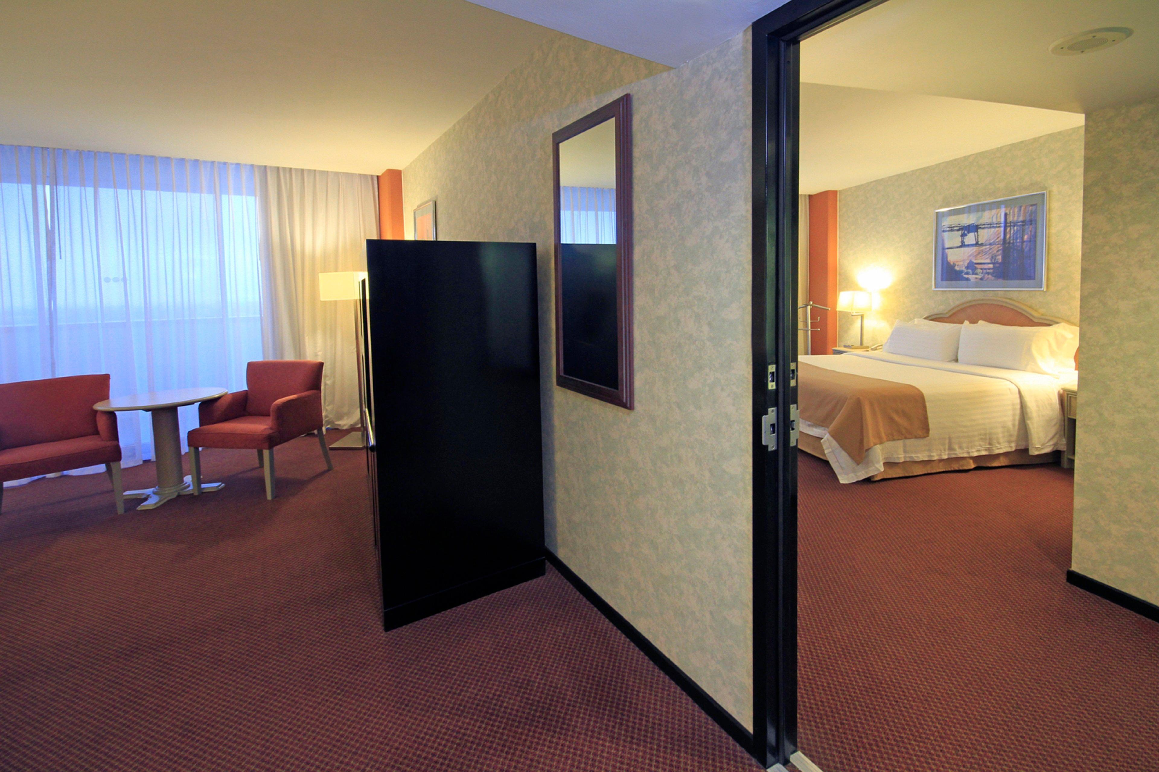 Holiday Inn Monterrey-Parque Fundidora By Ihg Exterior photo Suite