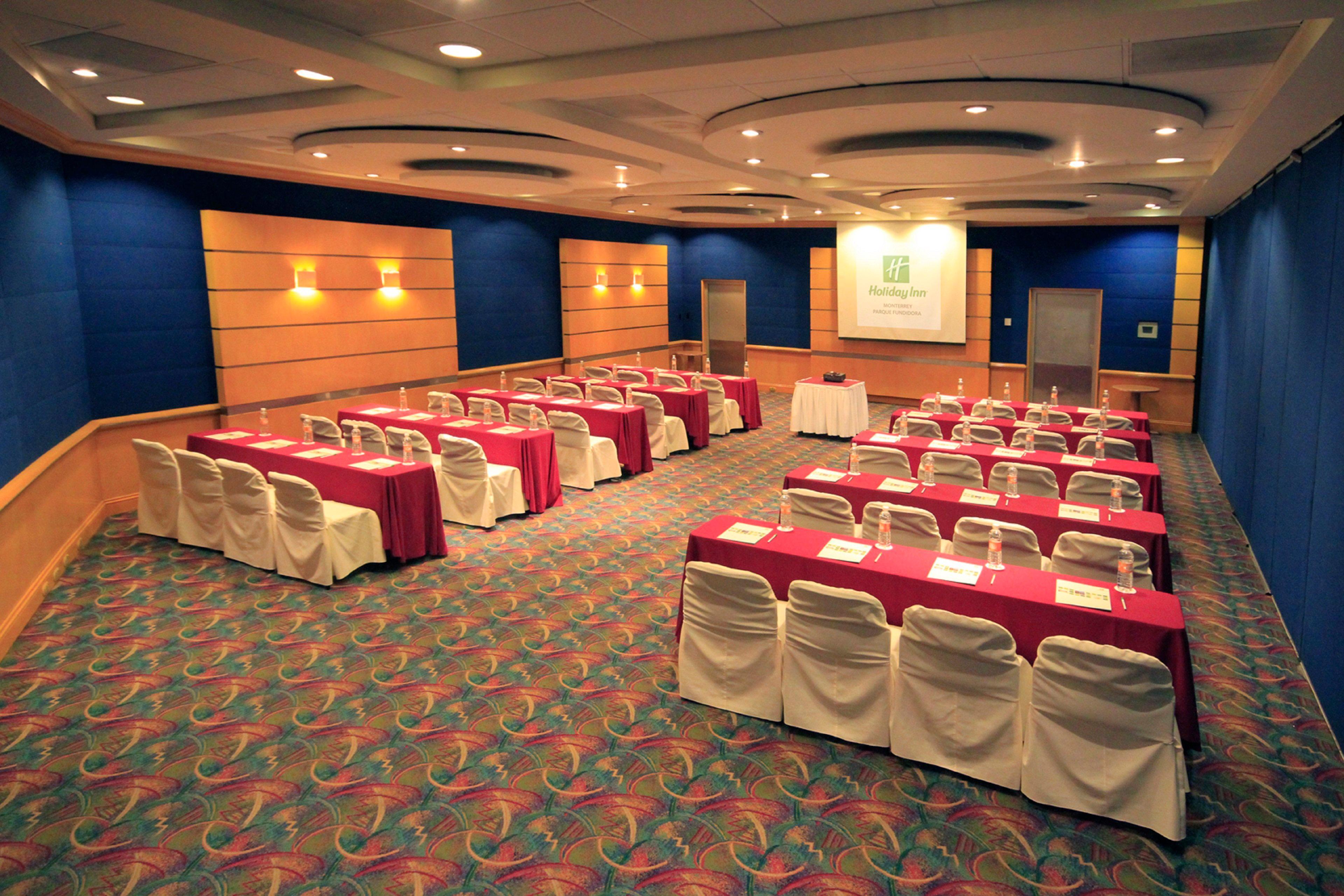 Holiday Inn Monterrey-Parque Fundidora By Ihg Exterior photo A typical meeting room