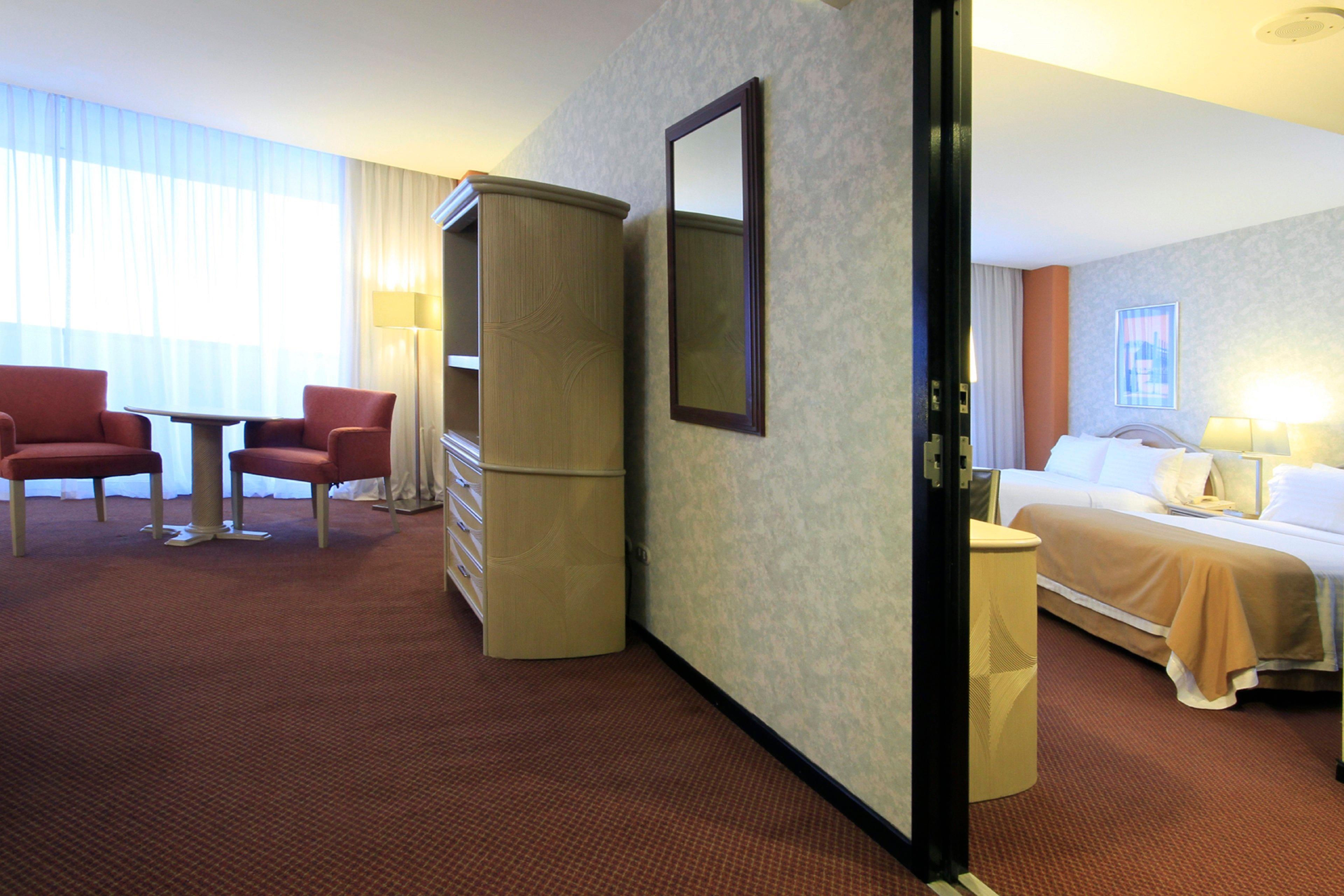 Holiday Inn Monterrey-Parque Fundidora By Ihg Exterior photo A room at the hotel